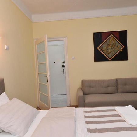 Apartment Nikola Belgrad Exterior foto